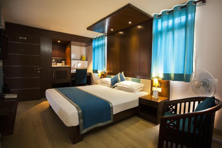 Room 4 of 31