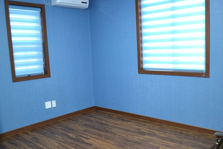 Room 3 of 38