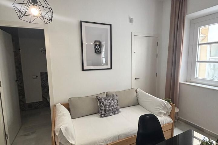 Room 32 of 52