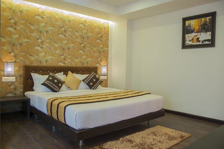 Room 14 of 39