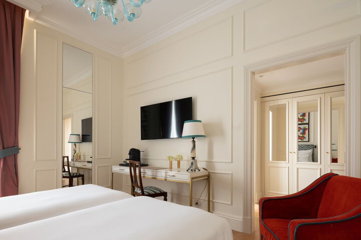 Room 48 of 90
