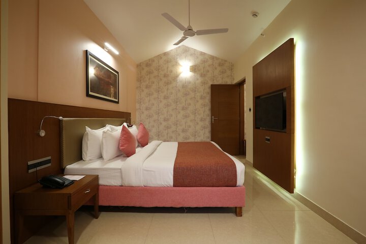 Room 19 of 36