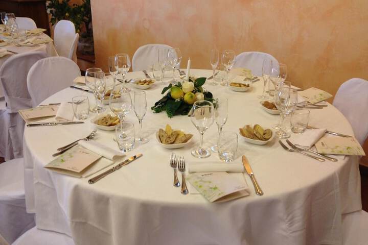 Dining 50 of 77