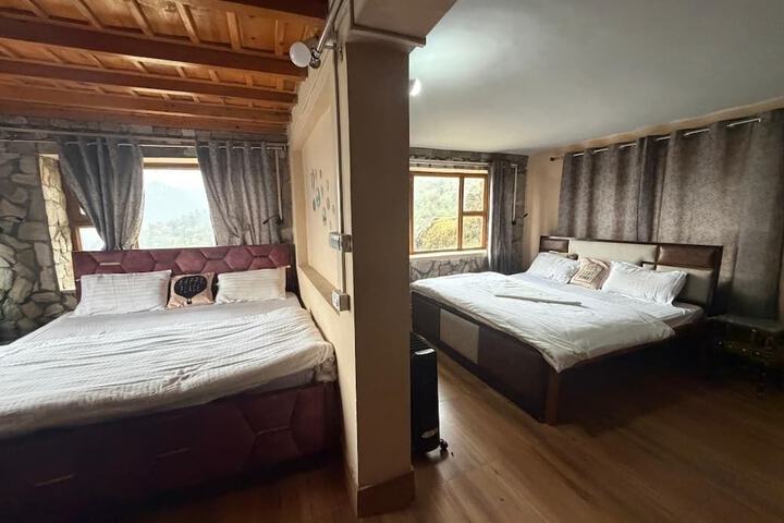 Room 15 of 25