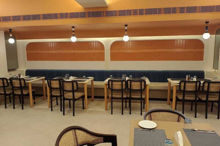 Dining 14 of 20