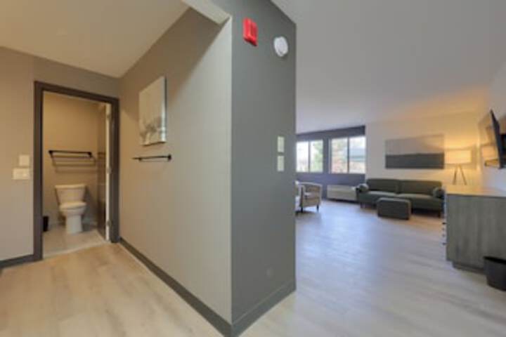 Room 70 of 99