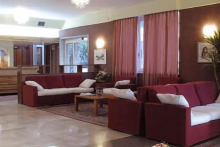 Hotel Interior 5 of 39