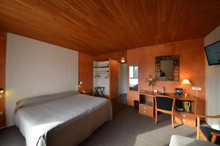 Room 15 of 41
