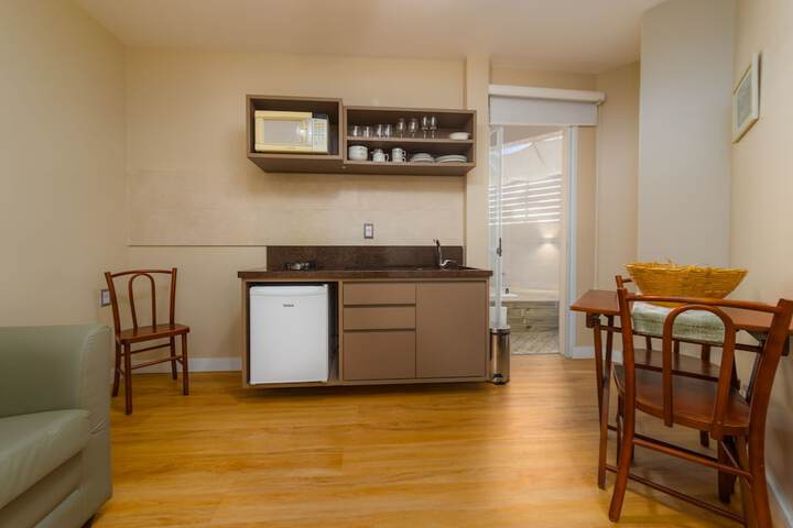 Room 3 of 67