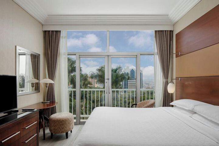 Room 34 of 127