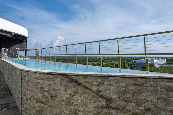 Rooftop pool