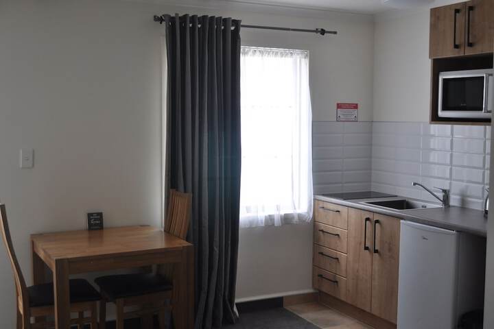 Room 17 of 38
