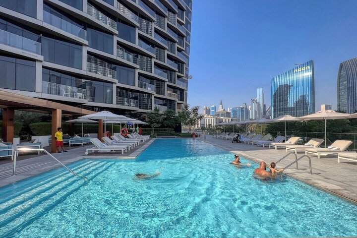 Pool 40 of 53