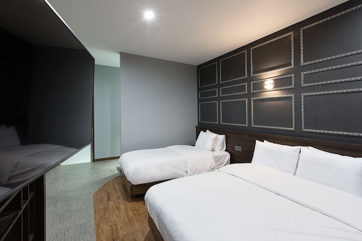Room 12 of 54
