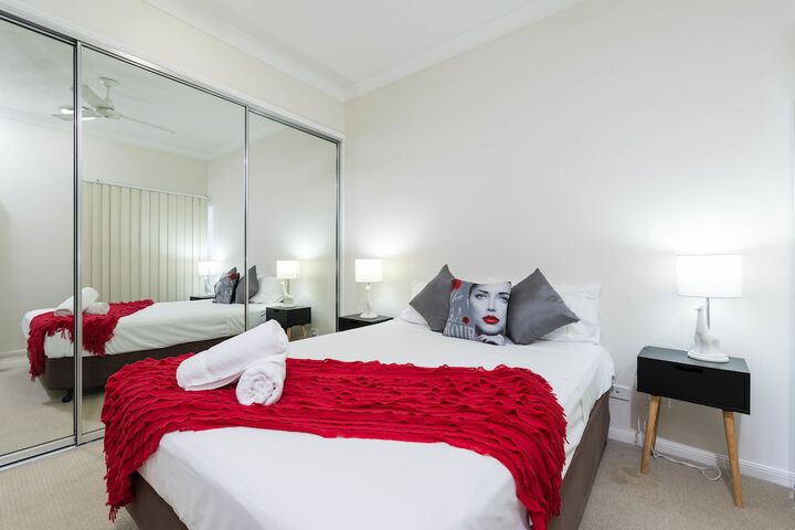 Room 5 of 60