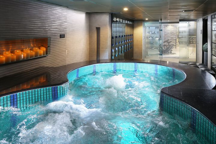 Pools & Facilities