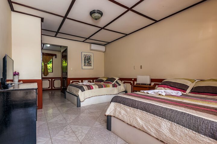 Room 46 of 85