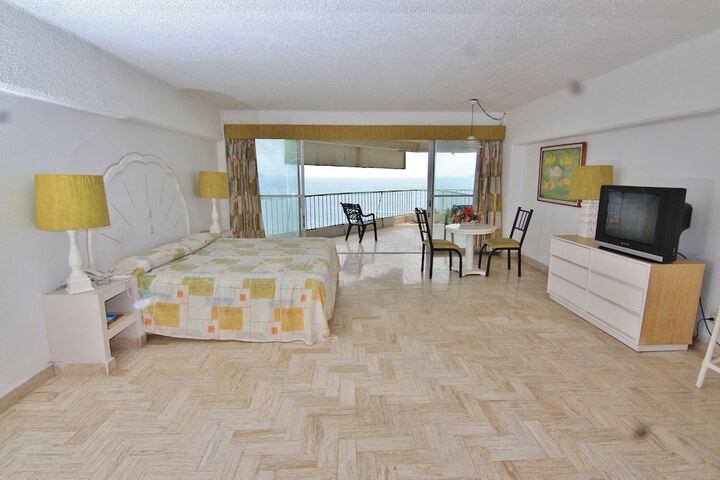Room 5 of 29