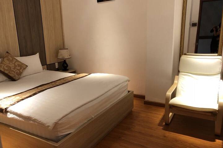 Room 6 of 49