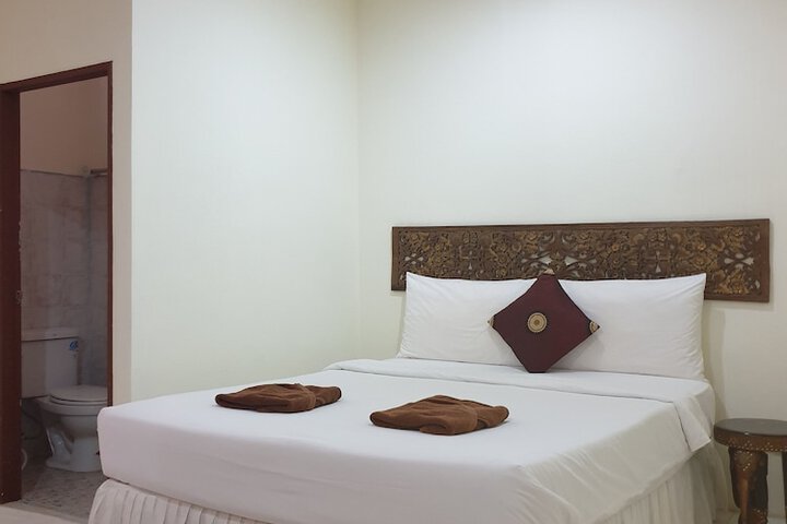 Room 12 of 24