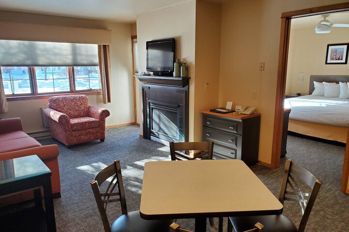 Room 51 of 279