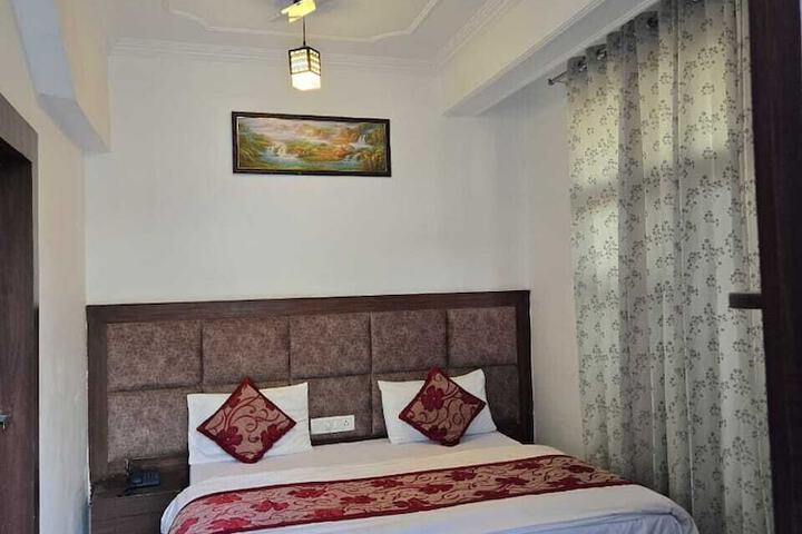 Room 4 of 21