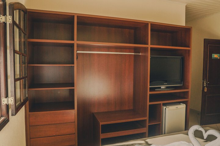 Room 7 of 90