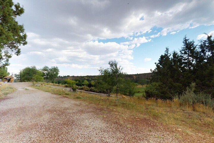 Property Grounds 27 of 28