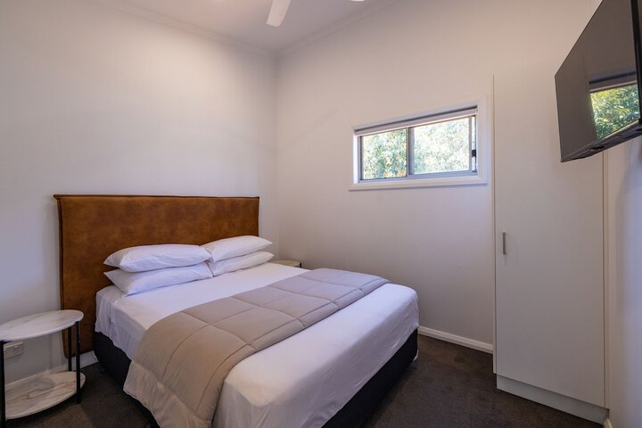 Room 5 of 72