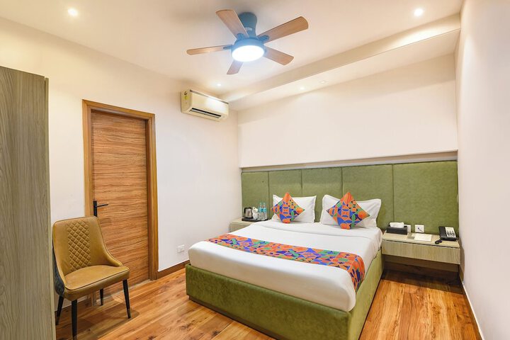 Room 14 of 36