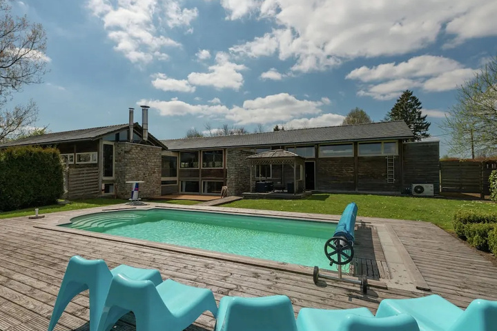 Pool 13 of 23