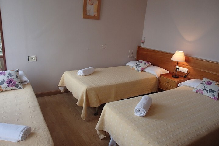 Room 16 of 19