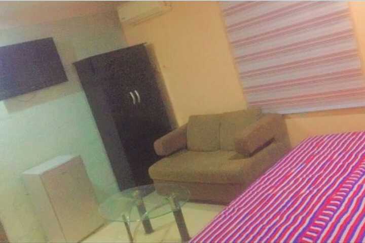 Room 5 of 7