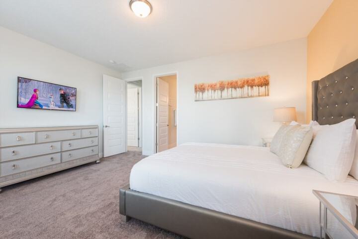 Room 14 of 51