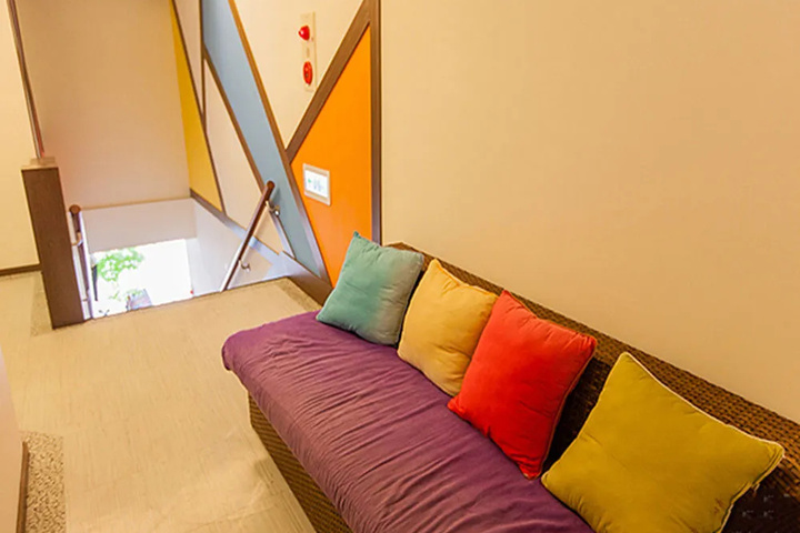 Room 6 of 21