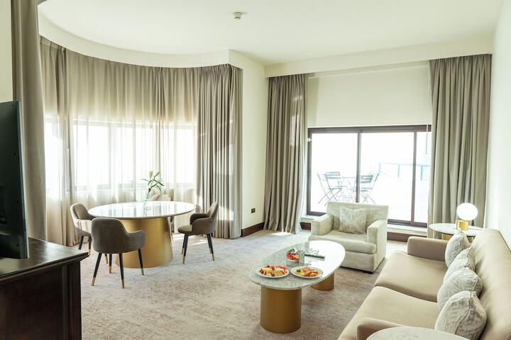 Room 14 of 38