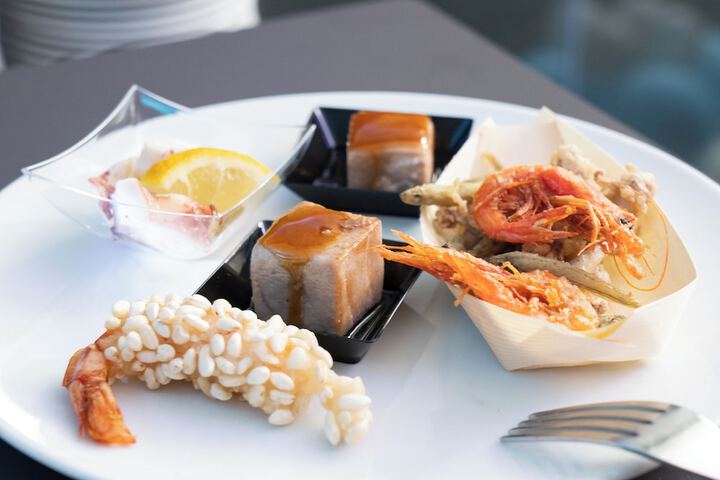 Dining 80 of 101