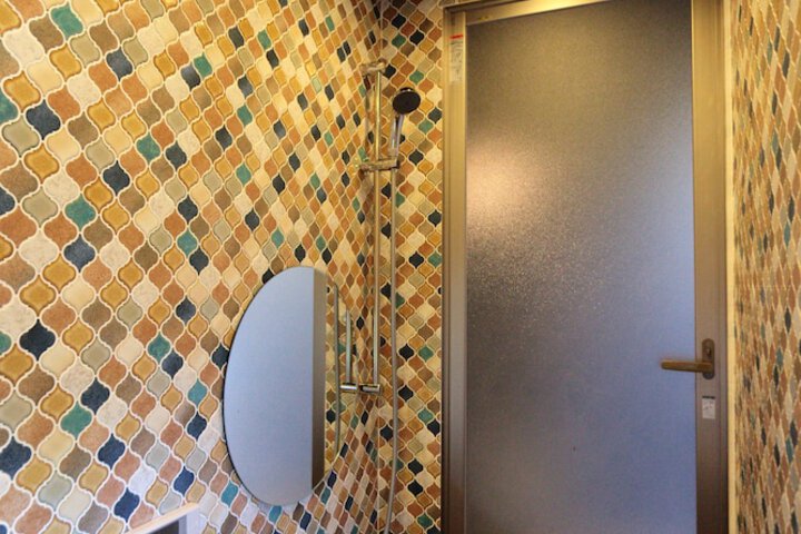 Room 16 of 33