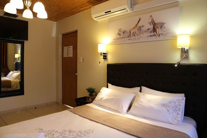 Room 6 of 40