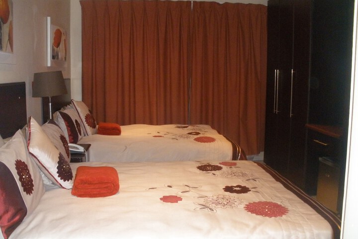 Room 8 of 36