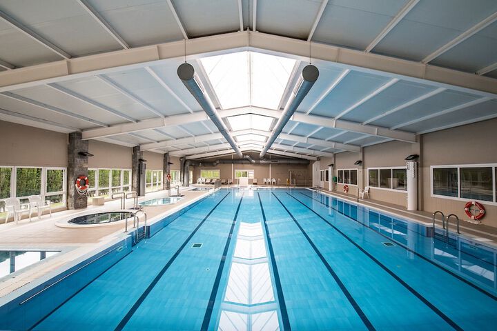 Hotel Pool
