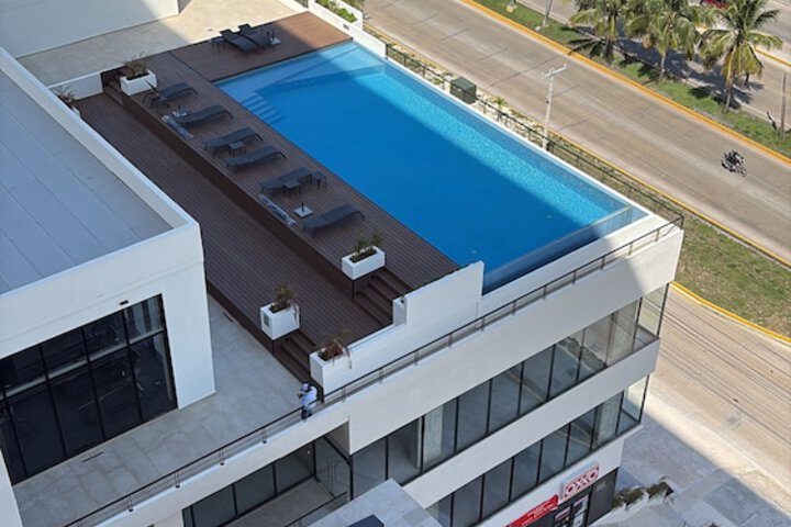 Hotel 65 of 66
