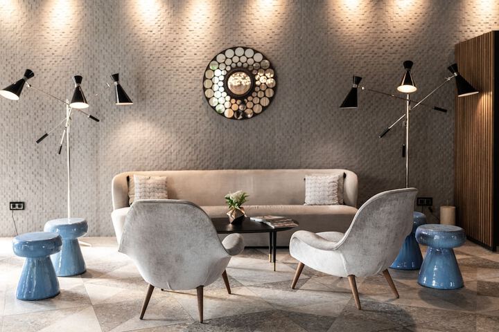 Guest Lobby