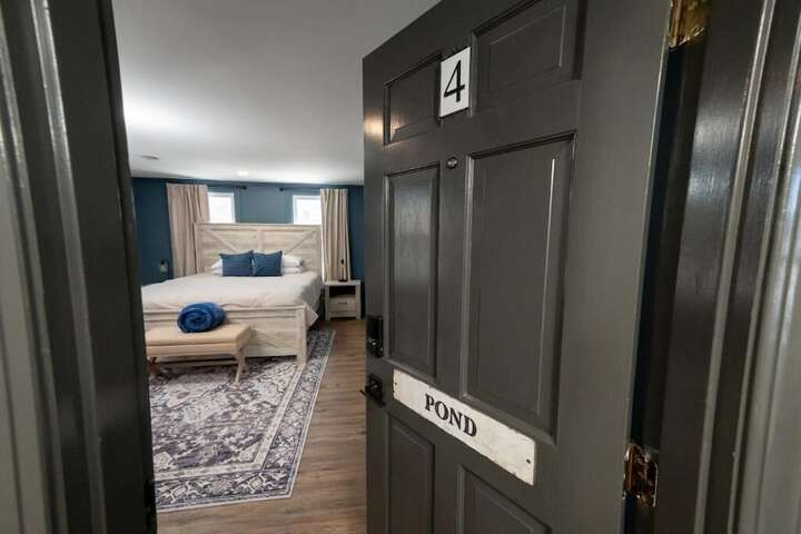 Room 16 of 61