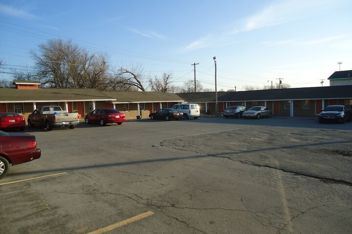 Property Grounds 32 of 36