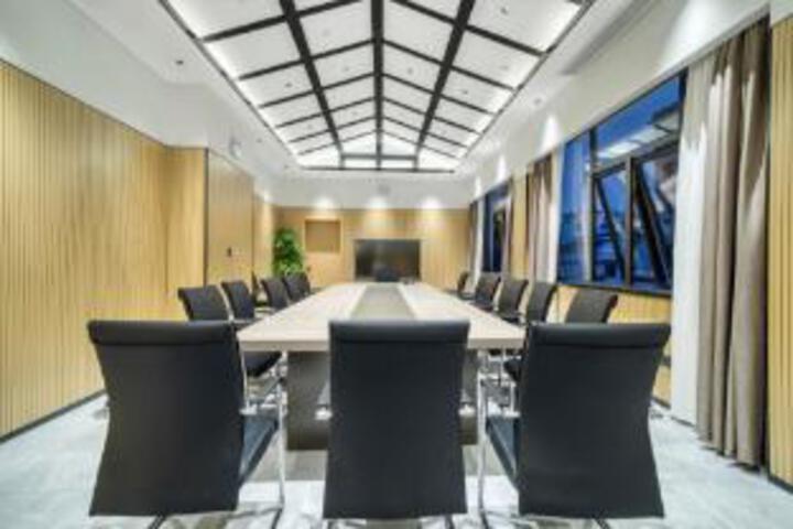 Room 8 of 23