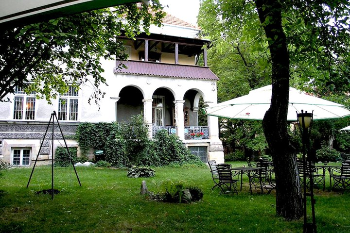 Property Grounds 25 of 25