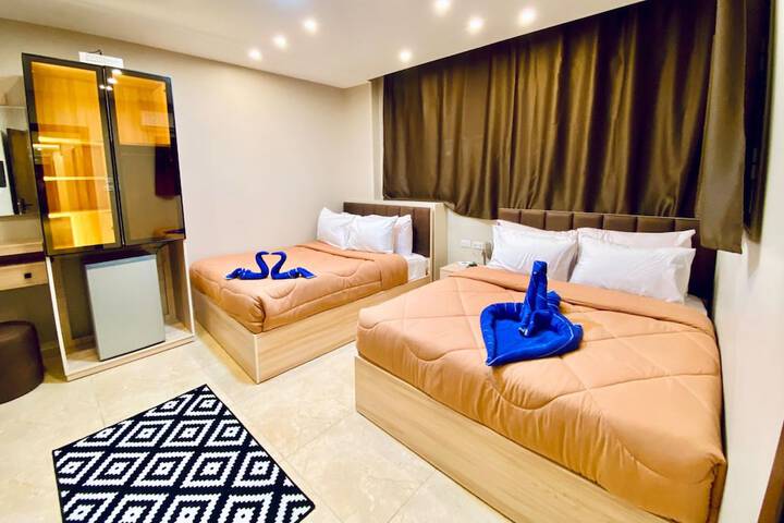 Room 20 of 32