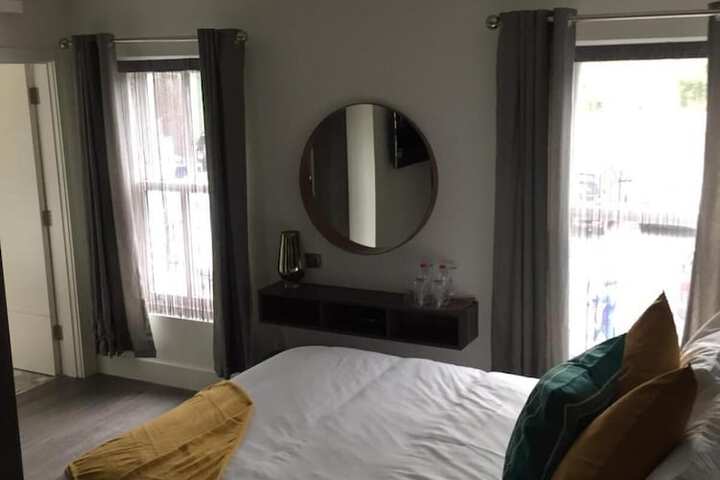 Room 15 of 35