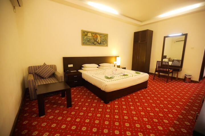 Room 8 of 46